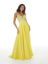 Load image into Gallery viewer, Studio 17 Prom Gown 12855
