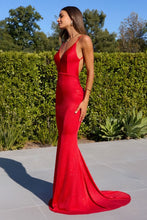 Load image into Gallery viewer, LaDivine Prom Gown BD4001
